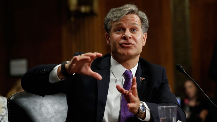 Directorul FBI pune la îndoială faptul că Trump ar fi fost lovit de un glonț în timpul tentativei de asasinat. Declarațiile lui Christopher Wray