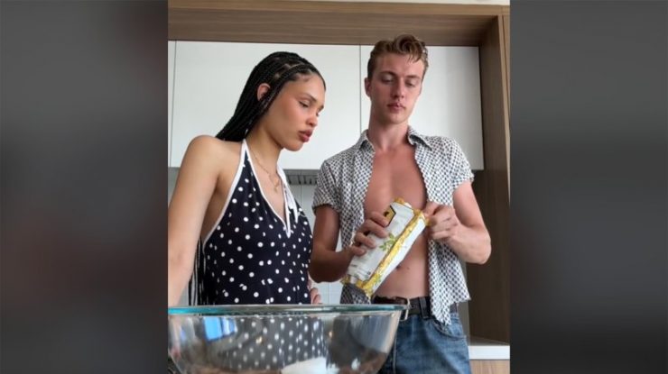 Crema solară făcută de iubitul unei influencerițe a stârnit critici. Dermatologii: Crema nu a fost testată și nu are SPF-ul potrivit