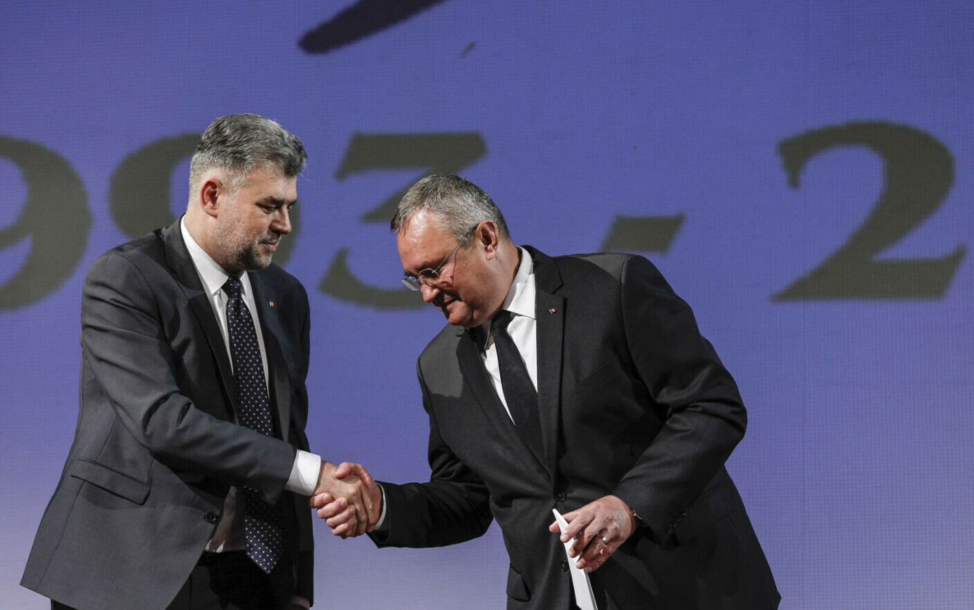 Guvernul PSD-PNL se află într-o poziție confortabilă în campania electorală: BNR a redus dobânda, inflaţia scade peste aşteptări