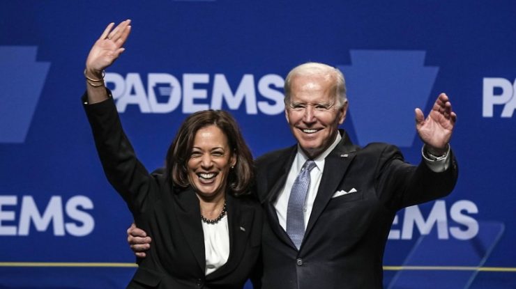 După anunțul că se retrage, Biden își exprimă sprijinul total pentru Kamala Harris în cursa prezidențială: „Hai să-l învingem pe Trump!”