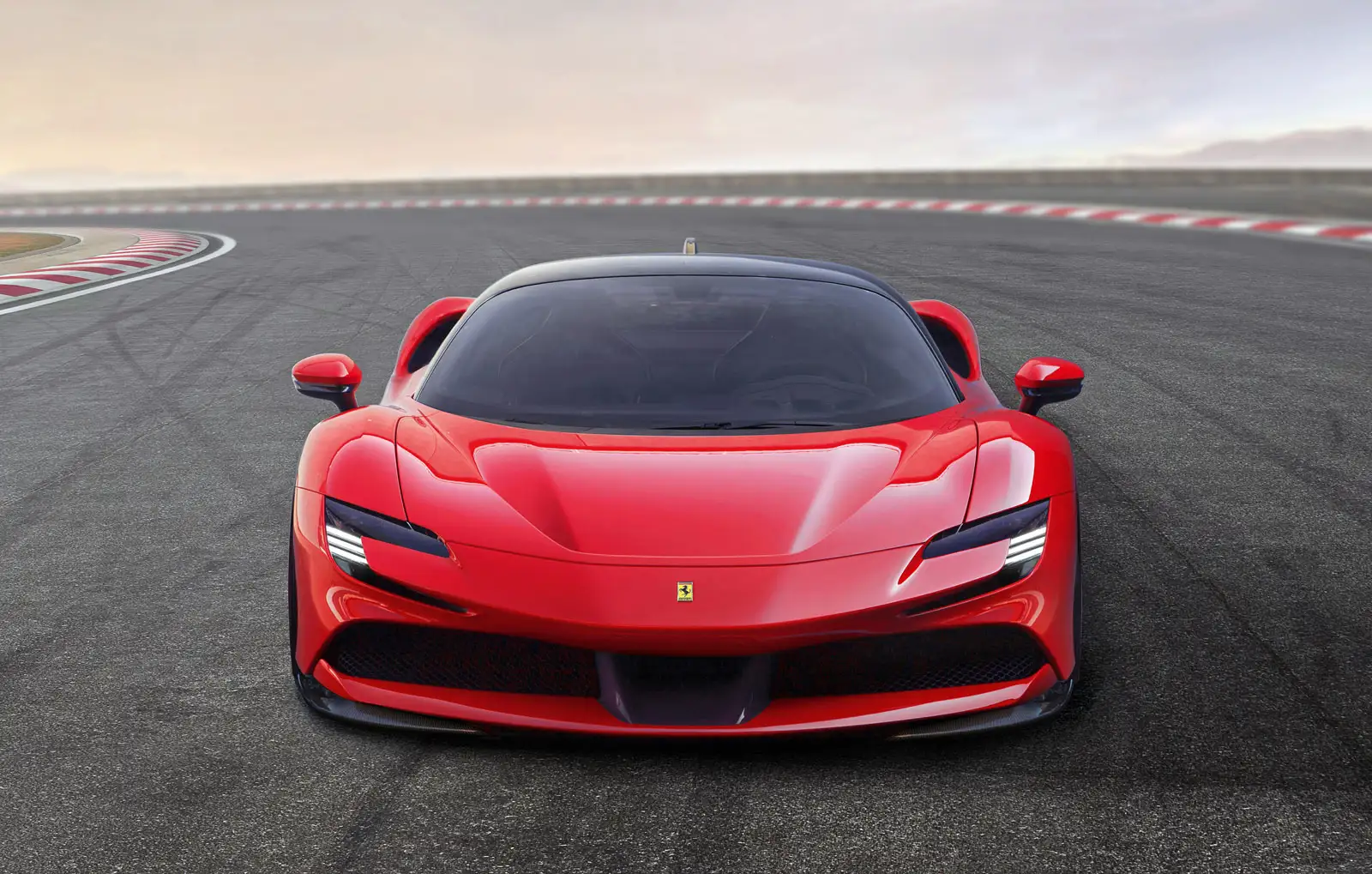 Ferrari lansează primul EV în 2025. Modelul promite o tranziție „the right way” către electrificare. Care e prețul vehiculat