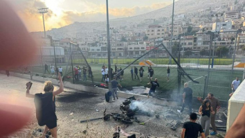 Israelul acuză Hezbollah de cel mai sângeros atac cu rachetă de la începutul războiului din Gaza, în Platoul Golan. Peste 11 oameni au fost uciși, inclusiv copii: „Ne apropiem de război total”