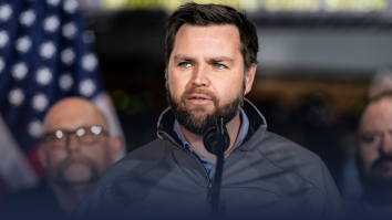 La doar 39 de ani, James David Vance devine alesul lui Donald Trump pentru Vicepreședinție. Ce pot face democrații în cazul lui Biden