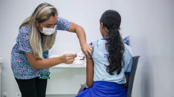 Un kit pentru acasă poate detecta virusul HPV. Cum poate fi prevenit cancerul de col uterin