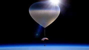 Unde mergi azi? Vei putea urca cu balonul turistic în stratosferă. Cum se pregătesc startup-urile