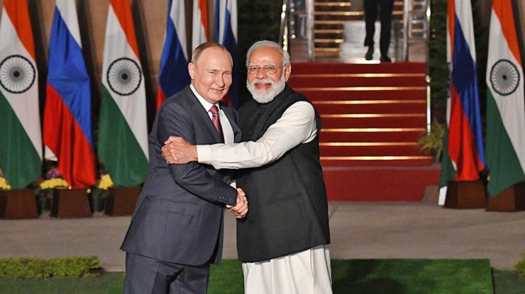 Rusia promite eliberarea indienilor care luptă în armata sa. Ce au stabilit Putin și Modi în vizita de 2 zile