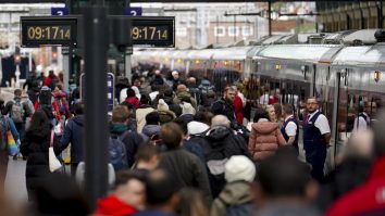 Sute de trenuri sunt anulate în Marea Britanie. Personalul nu vrea să lucreze ore suplimentare în ziua finalei Euro 2024