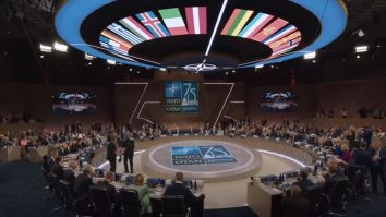 LIVE UPDATE. A început reuniunea Consiliului Nord-Atlantic, cel mai important eveniment din cadrul Summitului NATO. Stoltenberg: „Vom continua să sprijinim Ucraina pe drumul ireversibil spre NATO”