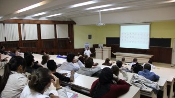 The Economist: România este un magnet pentru studenții străini la Medicină. De ce aleg țara noastră pentru studii