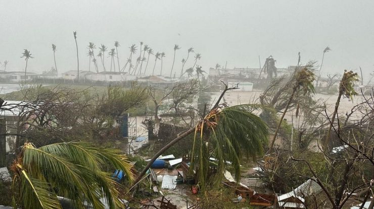 Experții avertizează că uraganul Beryl a fost supraalimentat de temperaturile „absolut nebunești” ale oceanelor