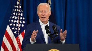 Schumer și Pelosi cresc presiunile asupra lui Biden pentru a se retrage. Ce le-ar fi răspuns președintele american