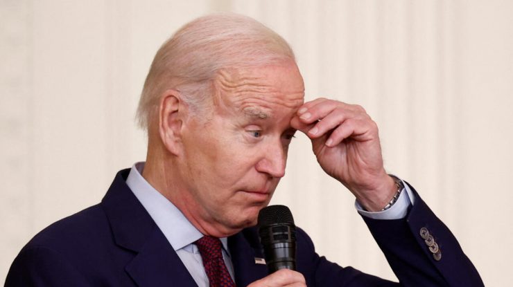 FOTO. Biden primește indicații clare despre cum să intre și cum să iasă dintr-o încăpere, arată un document obținut de Axios. Cum se apără Casa Albă
