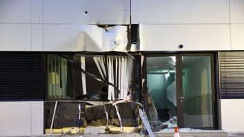 Un român a intrat cu un camion într-o biserică din Austria. Bărbatul le-a spus polițiștilor că „Biserica i-a ruinat viața”