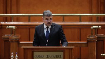 Ciolacu majorează acciza începând de astăzi. De ce plătești mai mult pentru călătorii, combustibil și facturi