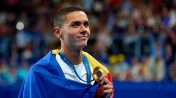 Ministrul Tineretului, despre David Popovici: „Sper să beneficieze de condiţii mai bune de antrenament”