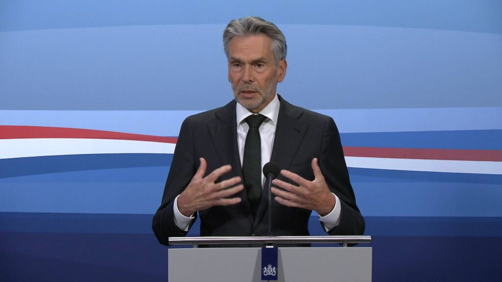 Olanda vrea să renunțe la politica de migrație a Uniunii Europene. Ce prevede planul Premierului Schoof