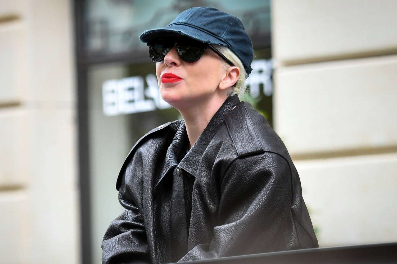 Lady Gaga a ajuns în Paris. Artista ar urma să cânte în deschiderea Jocurilor Olimpice. Ce alți cântăreți ar fi prezenți