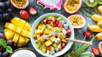 Cum ai grijă de alimentația ta vara? Medic nutriționist: „Este foarte important să ne hidratăm, să consumăm mâncare ușoară și să reducem aportul caloric”