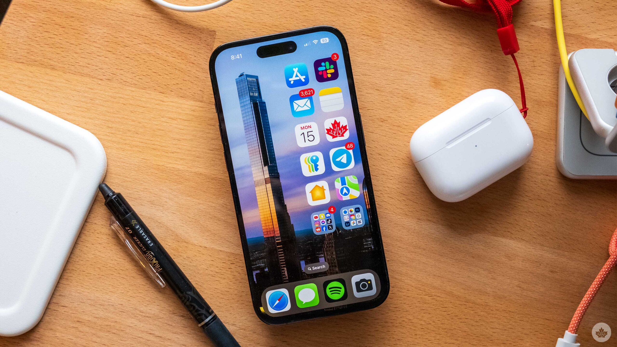 Viitoarea versiune a iOS 18 este disponibilă de acum, însă doar în versiunea beta. Cu ce noutăți vine