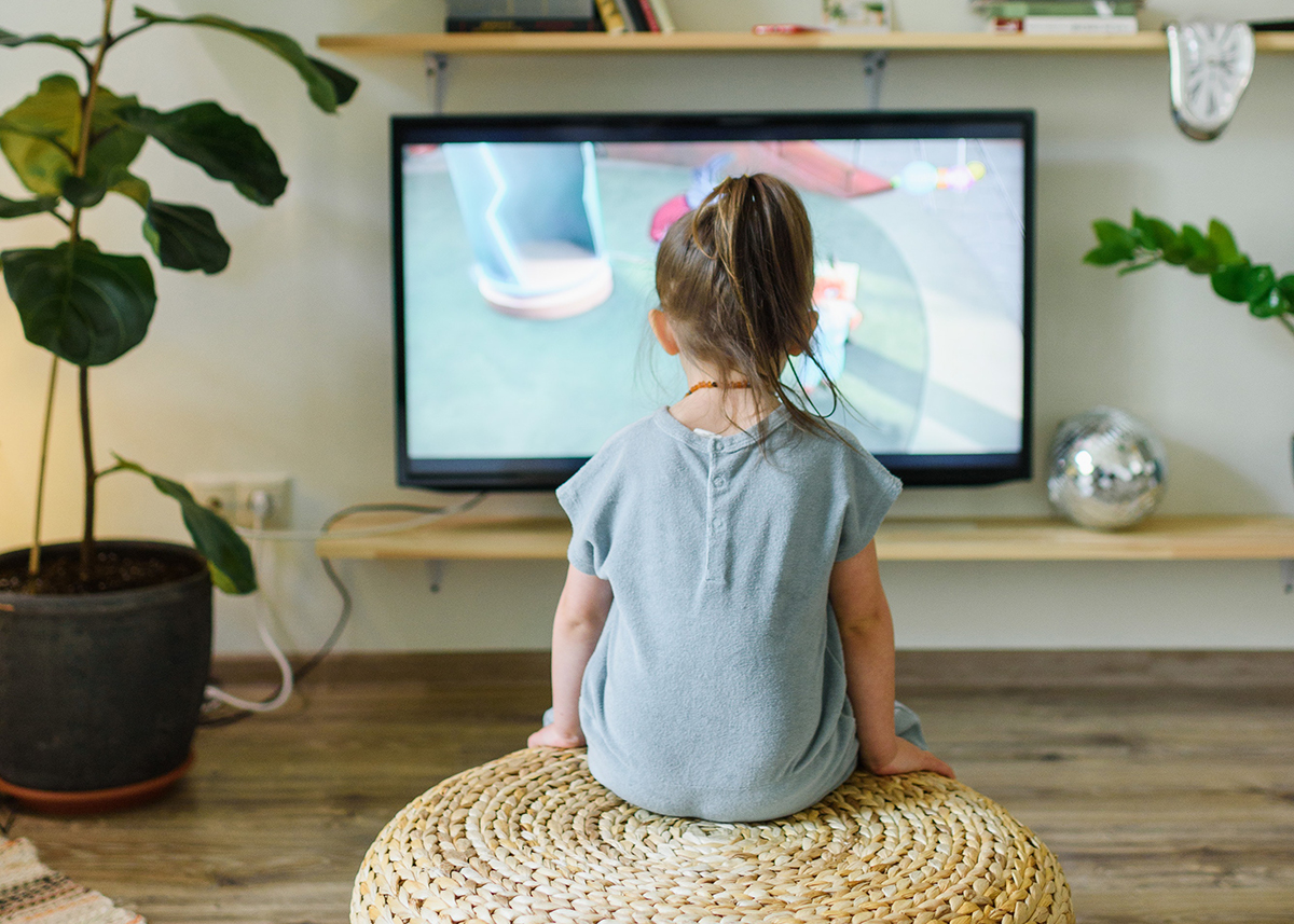 În România, adolescenții au acces necontrolat la site-uri pentru adulți. Psiholog: „Vârsta adolescenței este o perioadă critică de dezvoltare și restructurare cognitivă”