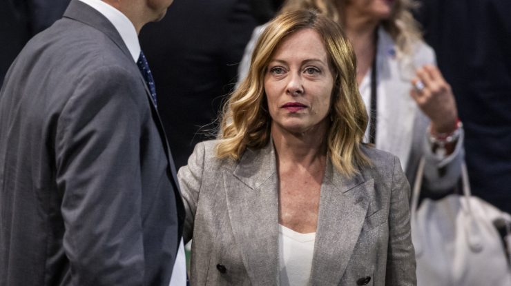 O jurnalistă de origine italiană a primit o amendă de 1.200 de euro, după ce a făcut glume despre înălțimea Giorgiei Meloni