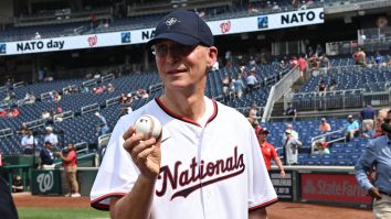 VIDEO. Jens Stoltenberg s-a dus la baseball înainte de Summitul NATO. Imagini virale