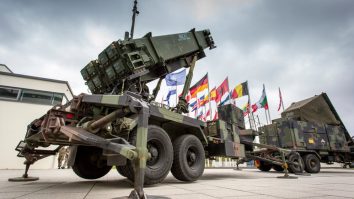 NATO a semnat un nou contract pentru achiziționarea de rachete antiaeriene Stinger în valoare de 700 de milioane de dolari