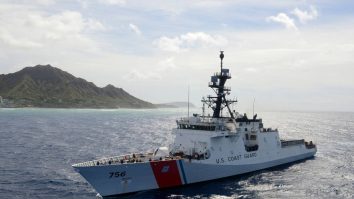 O patrulă a Pazei de Coastă a SUA a reperat nave militare chineze în largul insulei Alaska