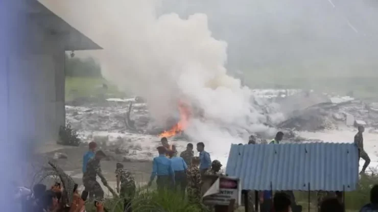 VIDEO. Cel puțin 18 persoane au murit într-un accident aviatic, în Nepal. Pilotul aeronavei este singurul supraviețuitor