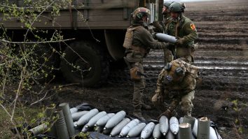 O inițiativă cehă de a furniza Ucrainei 800.000 de obuze până la sfârșitul anului va fi redusă cu mai mult de o treime dacă nu găsește donatori