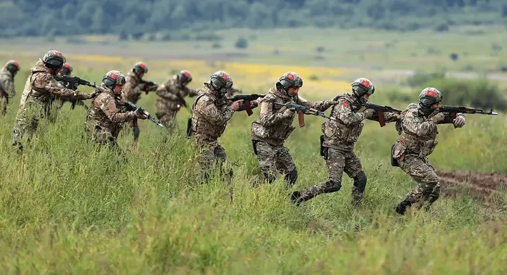 Încep exercițiile navale comune în China. Forțele lui Putin lansează 1.000 de drone pe linia frontului