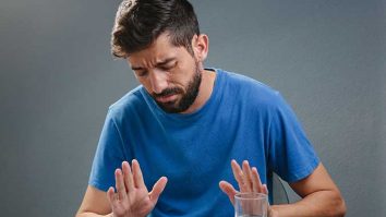 ARFID îți dă viața peste cap. Nutriționist: „Această frică de mâncare vine de fapt din frica de a nu ne îngrășa”