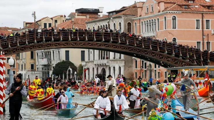 Veneția va limita grupurile de turiști la maximum 25 de persoane