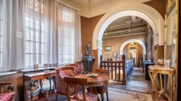 FOTO. Un palat construit în anul 1914, amplasat în inima Bucureștiului, a fost scos la vânzare. Proprietatea se vinde cu 2,9 milioane de euro