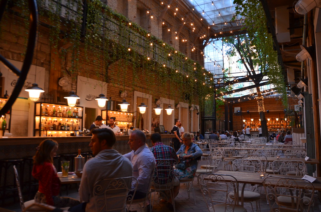 București se află în topul restaurantelor cu program prelungit. Cum arată clasamentul