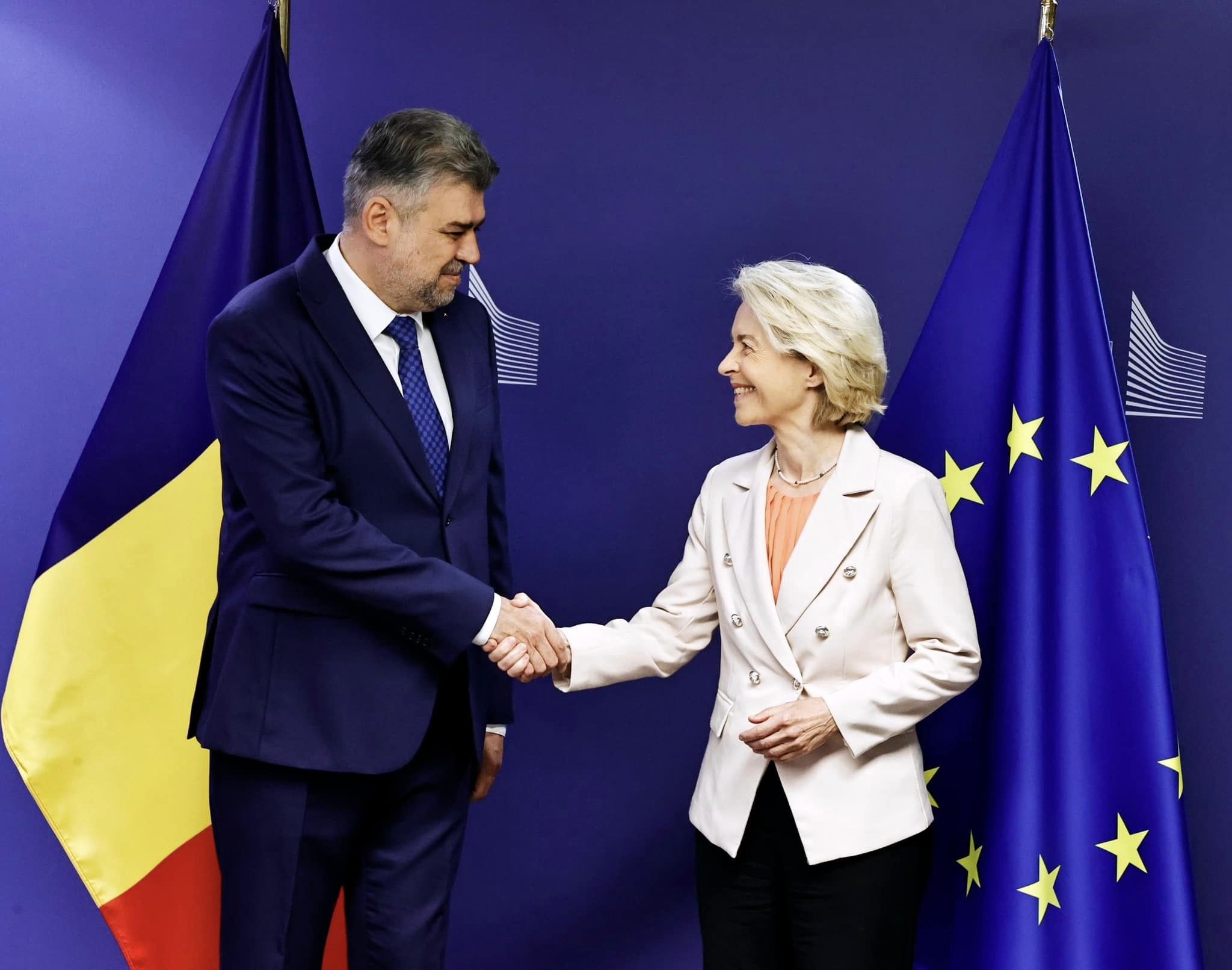 Ciolacu s-a întâlnit astăzi cu Ursula von der Leyen la Bruxelles: „Vom propune un acord pe 7 ani prin care să reducem deficitul bugetar al României”/ „Propunerea mea pentru comisarul european este Victor Negrescu”