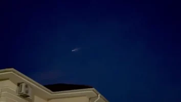 Un meteorit a străbătut cerul României aseară. În ce orașe din țară a fost vizibil