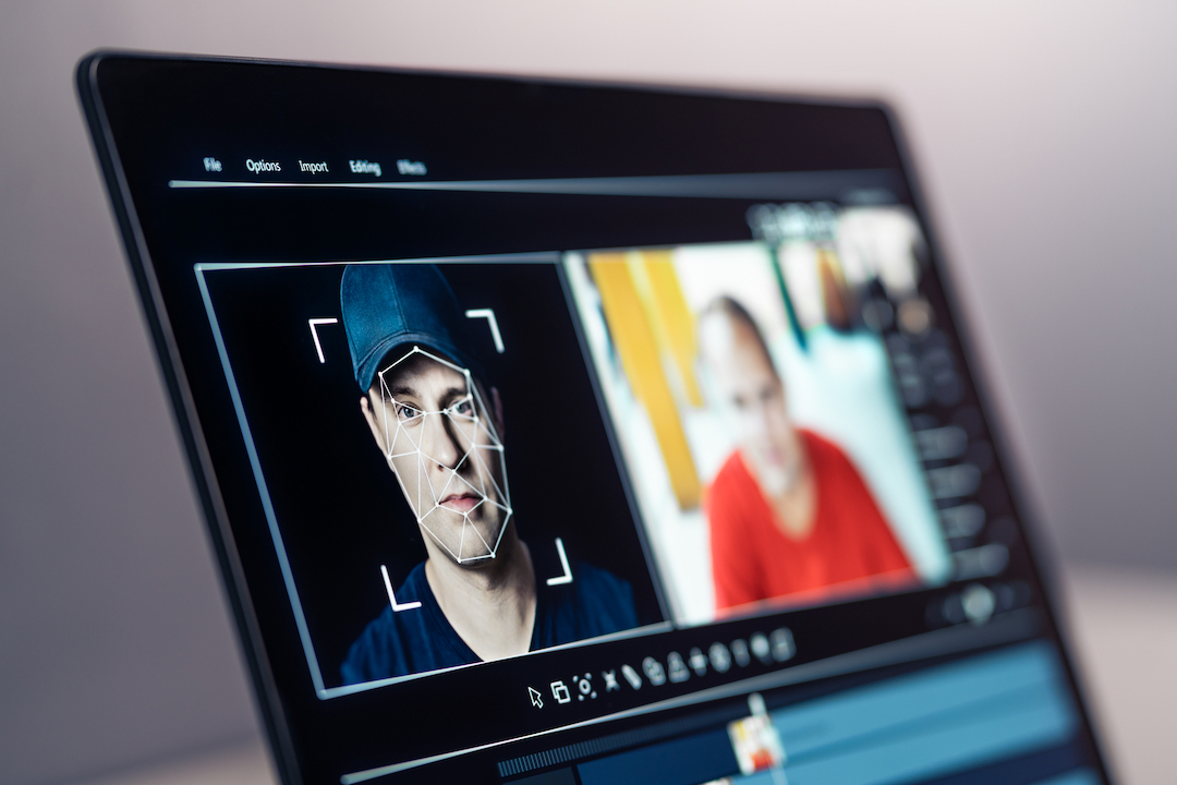 Deep-Live-Cam este noul instrument A.I. care îngrijorează populația. Ce presupune software-ul