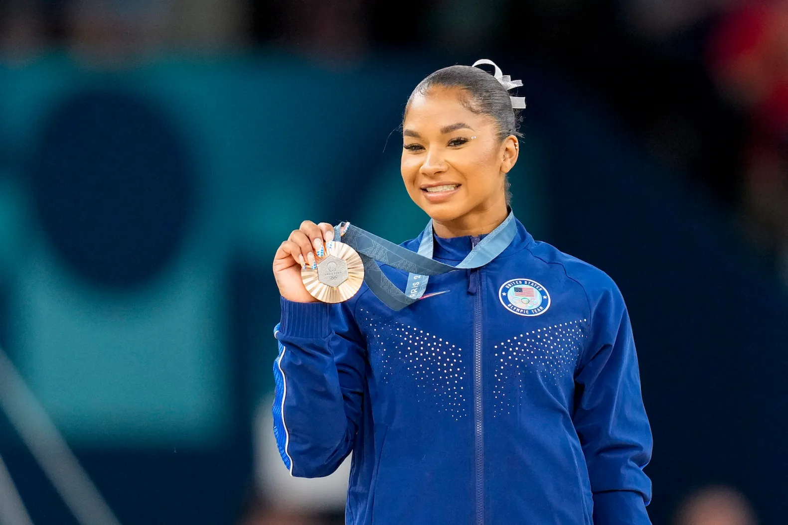 Federaţia Americană de Gimnastică a prezentat dovezi video care ar demonstra că Jordan Chiles ar trebui să păstreze medalia de bronz