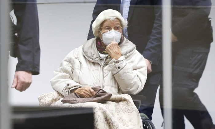 Irmgard Furcher a fost condamnată la închisoare la 99 de ani. Ce fapte a comis în lagărul de concentrare de la Stutthof