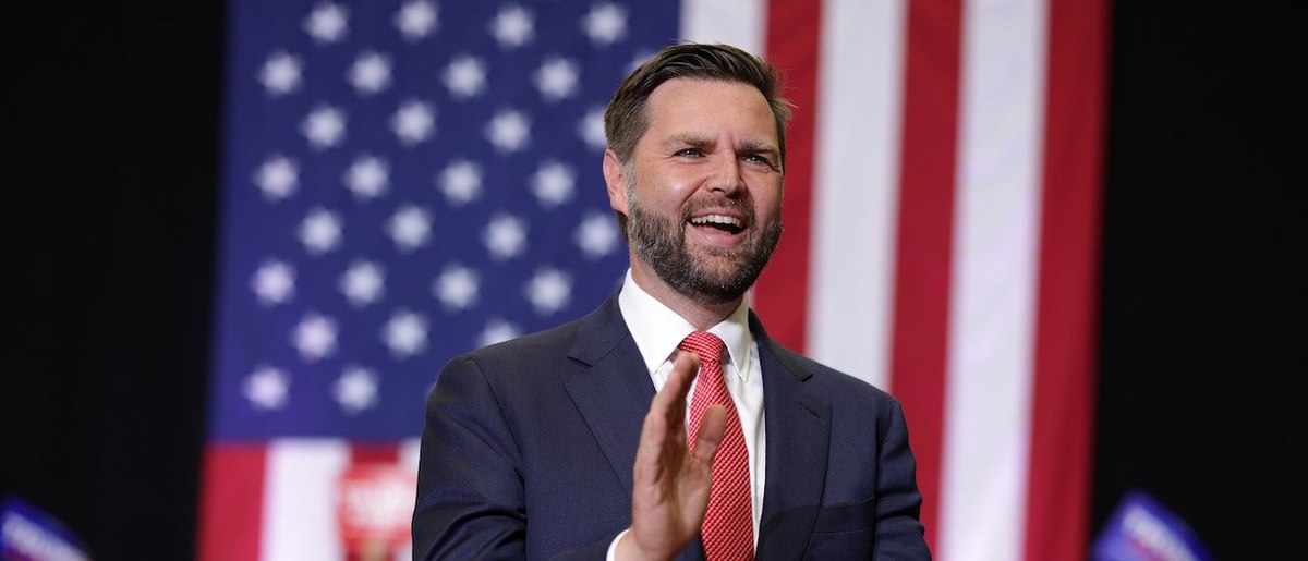 J.D. Vance și Tim Walz vor avea prima lor dezbatere vicepreședințială pe 1 octombrie, la New York