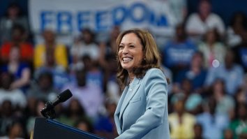 Kamala Harris l-a ales pe Tim Walz ca Vicepreședinte