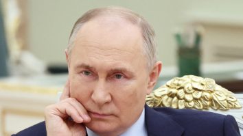 Putin i-a cerut lui Khamenei ca atacul Iranului asupra Israelului să fie „restrâns”