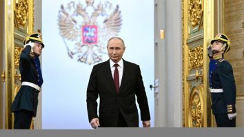 Putin îi primește în Rusia pe toți cei care vor să scape de valorile „satanice” ale Occidentului. Ce decret a semnat președintele rus