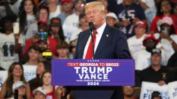 Trump s-a întors pe X pentru a-i acorda lui Musk „interviul secolului”. Ce videoclipuri a postat astăzi fostul președinte al SUA