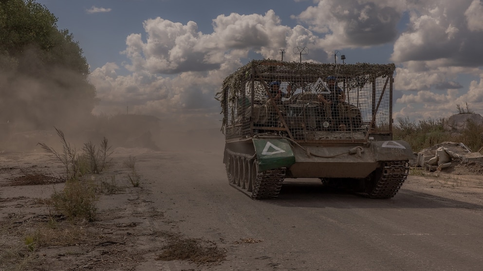 Rușii câștigă teren în Donetsk, iar Ucraina avansează cu dificultate în Kursk