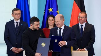 AFP: Germania intenționează să reducă la jumătate ajutorul militar pentru Ucraina