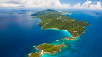 Insulele Virgine, un paradis pentru corupție. Cum poate rezolva Marea Britanie această problemă