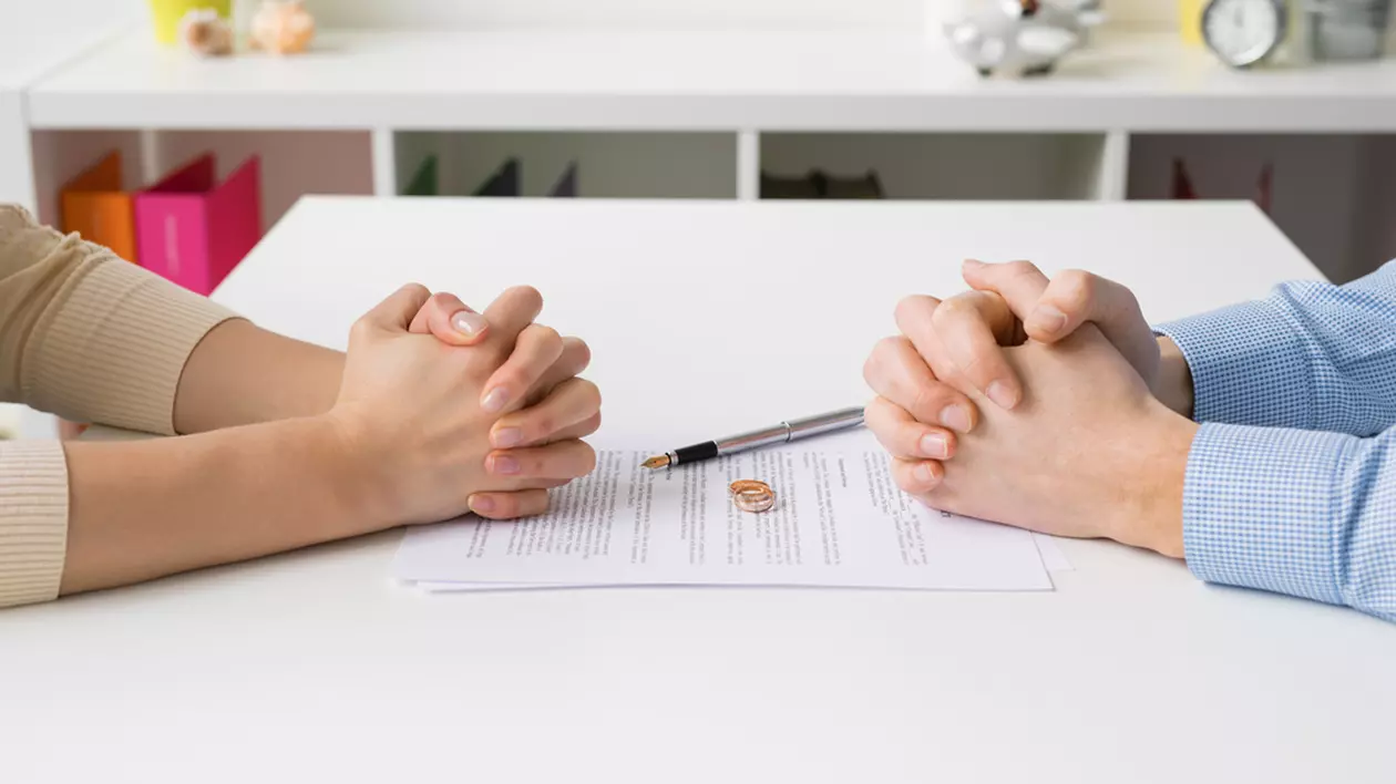 În România, la fiecare 7 minute un cuplu divorțează. Care sunt principalele cauze