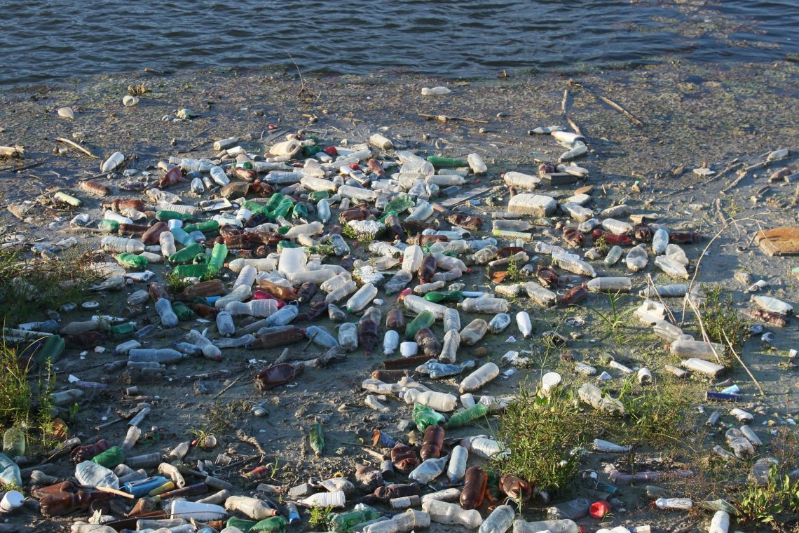 3 mil. de tone de microplastice ajung în natură în fiecare an